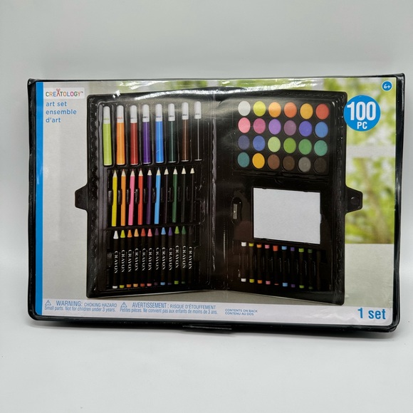 Color and crayons, coloring books - Picture 11 of 16